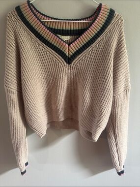 Guilded Intent Wool Blend Chunky Knit V-Neck Sweater Size Small